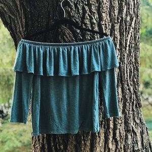 American Eagle off the shoulder top